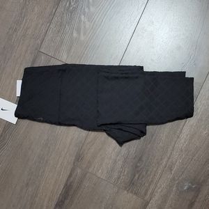 Nike yoga luxe leggings size small